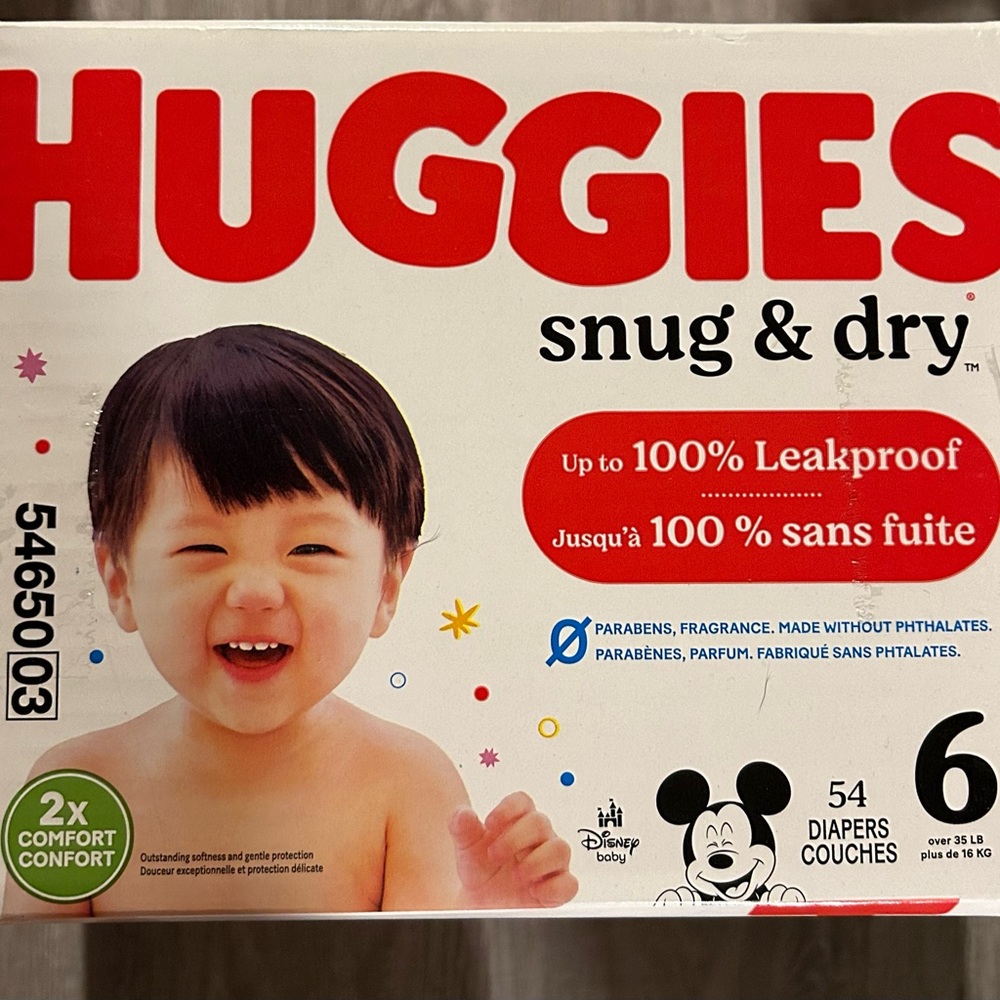 Huggies Snug & Dry Diapers - White